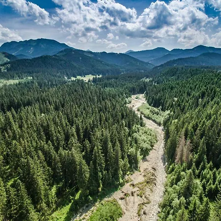 아파트 4 Seasons 코스실리스코